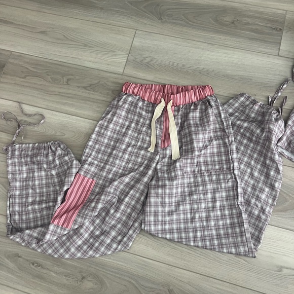 Pj set - Picture 2 of 3